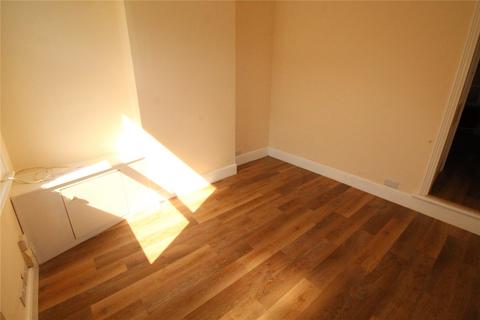 2 bedroom terraced house to rent, Milton Road, Luton, Bedfordshire, LU1
