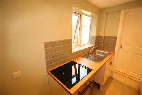2 bedroom terraced house to rent, Milton Road, Luton, Bedfordshire, LU1