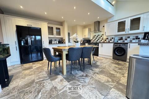 3 bedroom semi-detached house for sale, Hembs Crescent, Great Barr, Birmingham