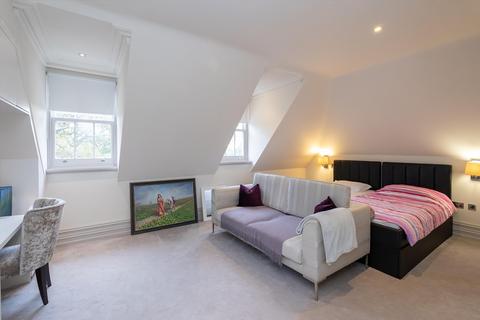 6 bedroom detached house for sale, Ellerton Road, Wimbledon, London, SW20