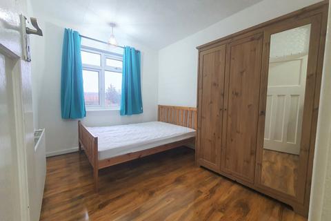 2 bedroom flat to rent, High Mead, Harrow, HA1