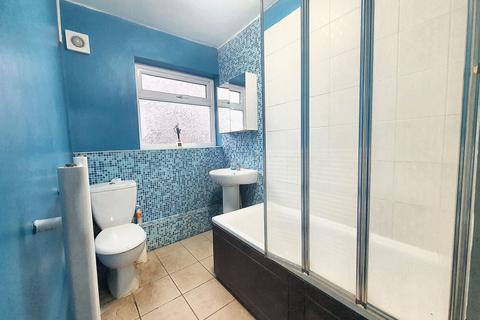 2 bedroom flat to rent, High Mead, Harrow, HA1