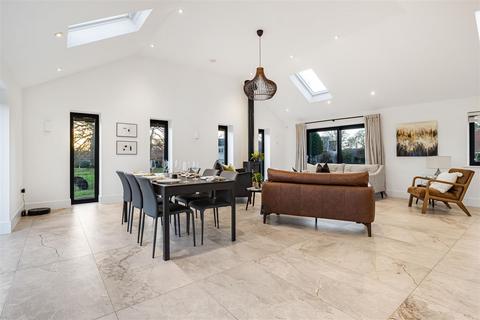 3 bedroom detached bungalow for sale, High Street, Little Abington CB21