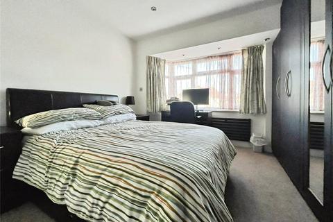 3 bedroom semi-detached house to rent, Ellerdine Road, Whitton Borders, Middlesex, TW3