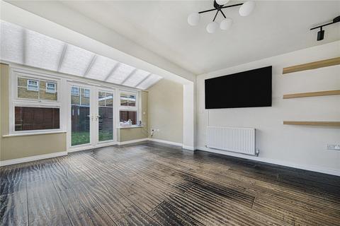 4 bedroom semi-detached house for sale, Lorimer Row, Bromley