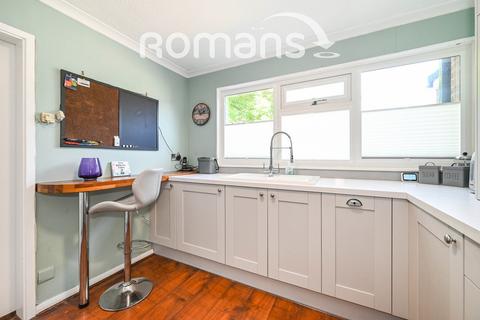 undefined, Emmbrook Road, Wokingham, RG41