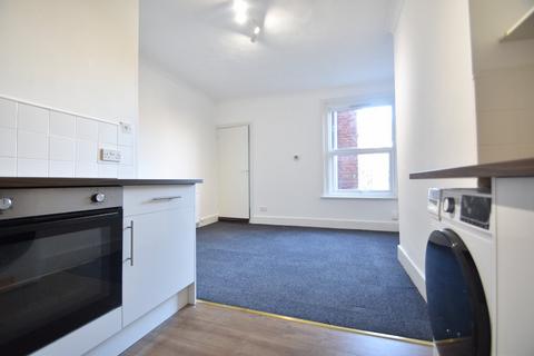 1 bedroom flat to rent, St. Andrews Road, Hampshire PO5