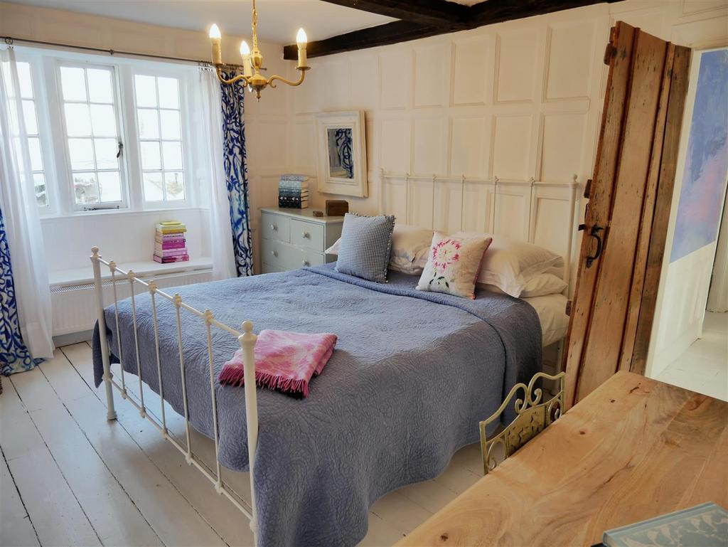 Principal bedroom
