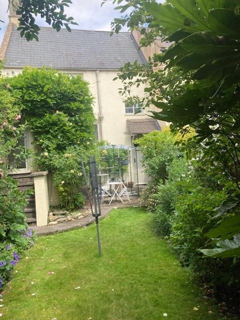 Rear enclosed garden
