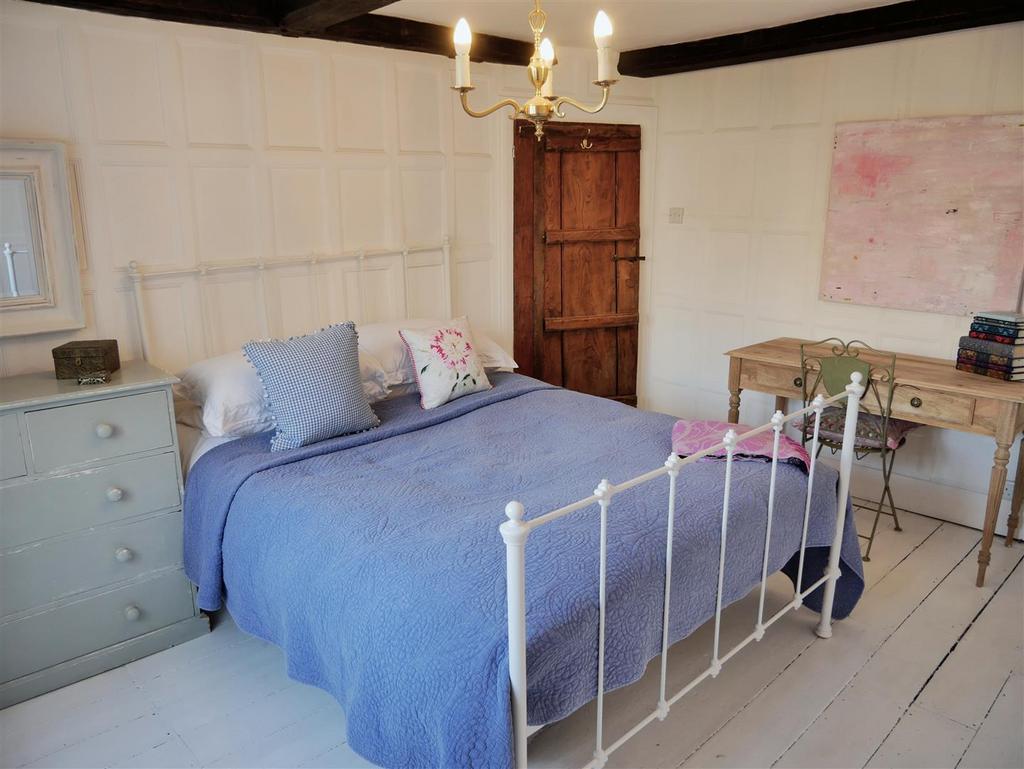 Principal bedroom