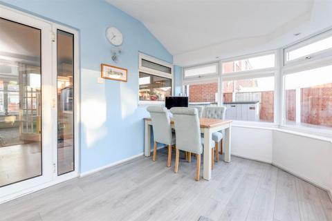 3 bedroom semi-detached house for sale, Aldwych Drive, Lostock Hall, Preston