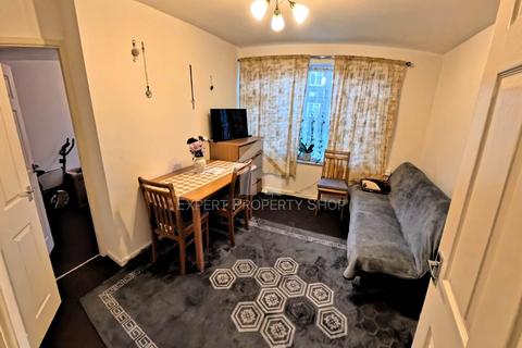 1 bedroom flat for sale, Lanchester Gardens, Worksop