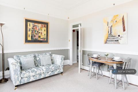 1 bedroom flat to rent, Holioake Drive, Warwick, CV34