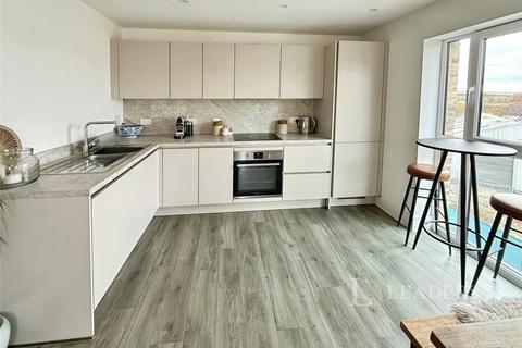 2 bedroom flat to rent, Riverside House, Thomas Blake Avenue, SO14