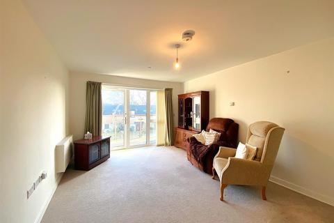 2 bedroom flat for sale, Buxton Drive