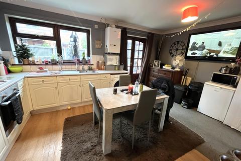 3 bedroom detached house to rent, Old Road, Acle NR13