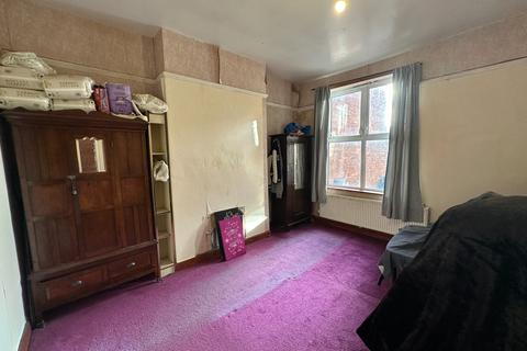 4 bedroom end of terrace house for sale, Wharfedale Street, Wednesbury WS10