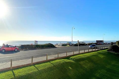 2 bedroom flat for sale, West Parade, Bexhill-On-Sea