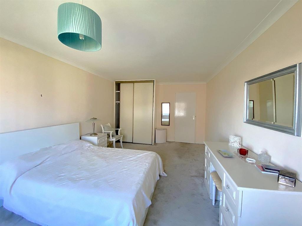 7 Tobago - Bed3.jpg