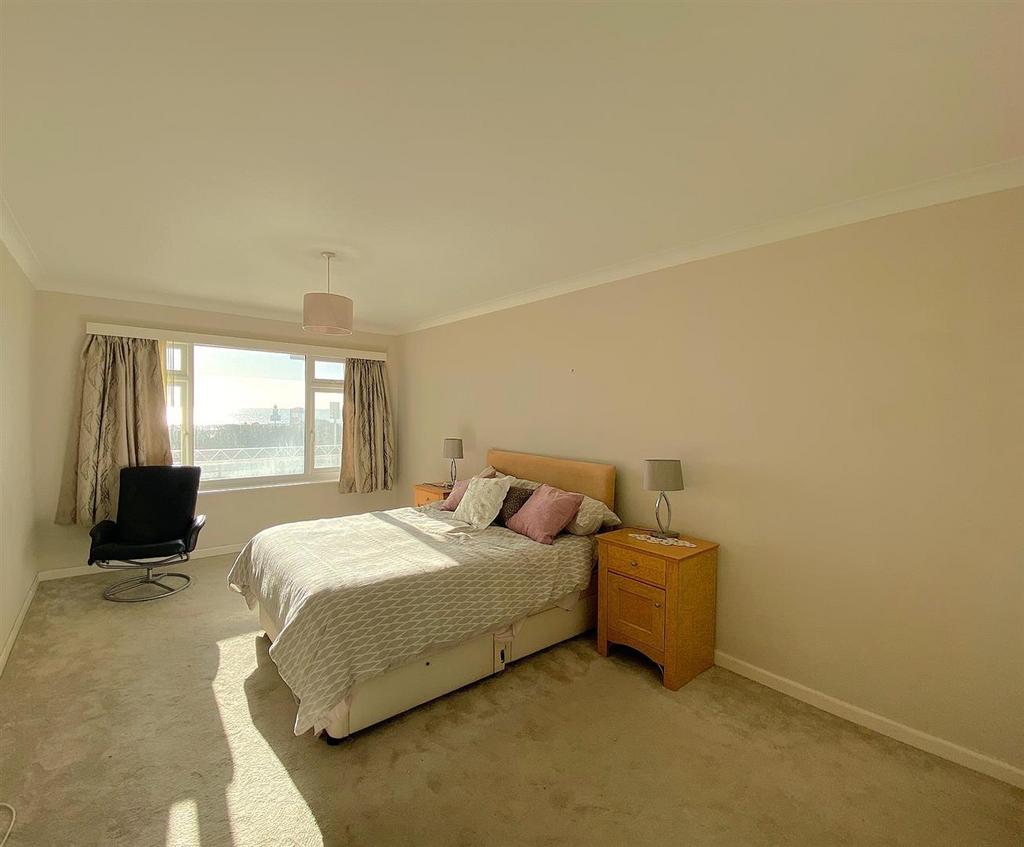 7 Tobago - Bed2.jpg