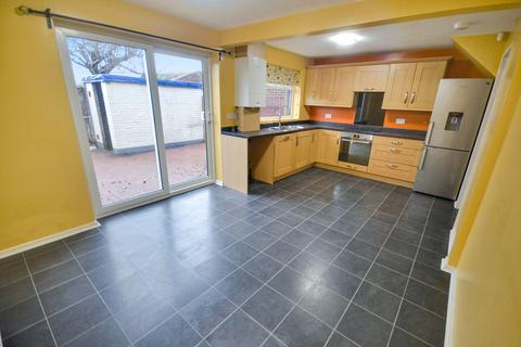 3 bedroom terraced house to rent, Dale Lane, Appleton, Warrington, WA4 3DG