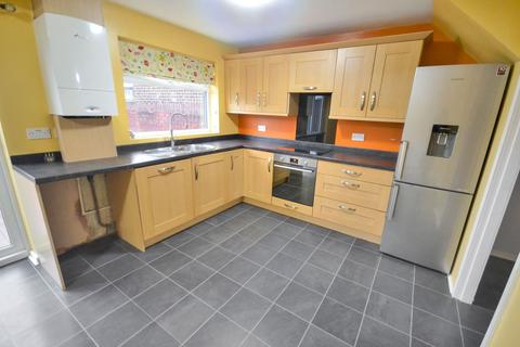 3 bedroom terraced house to rent, Dale Lane, Appleton, Warrington, WA4 3DG
