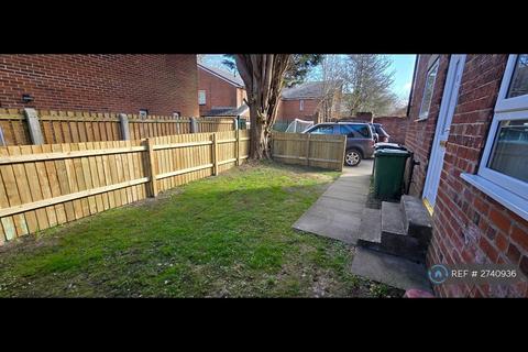 undefined, Blackwood Cottages, Leeds, LS17