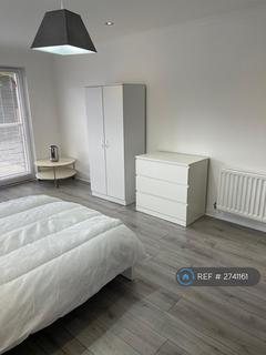 3 bedroom flat to rent, Minerva Way, Glasgow, G3