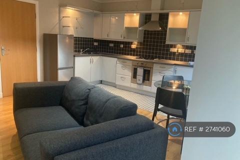 2 bedroom flat to rent, Thornwood Avenue, Glasgow, G11