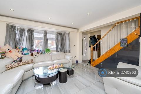 5 bedroom semi-detached house to rent, Riverdale Road, Greater London, TW13