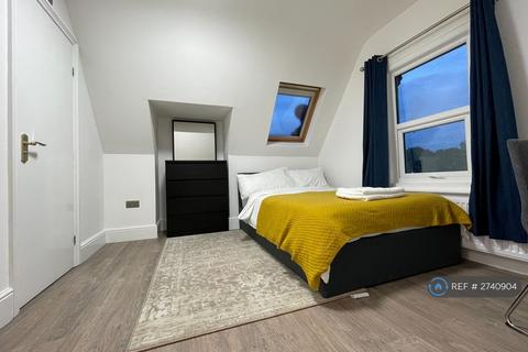 1 bedroom in a house share to rent, Oxford Road, Reading, RG30