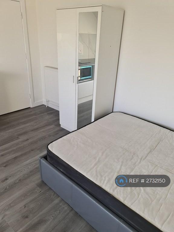Room 8