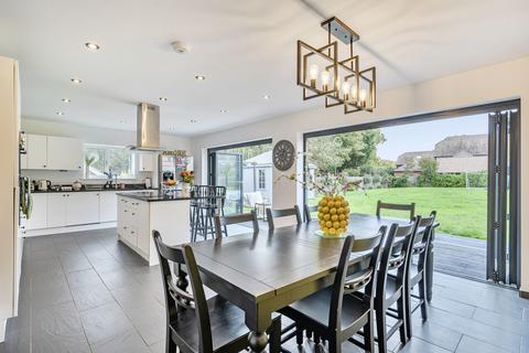 4 bedroom detached house for sale, The Drive, Ifold, RH14