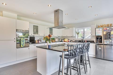 4 bedroom detached house for sale, The Drive, Ifold, RH14