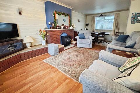 undefined, Grove House Road, Bradford BD2
