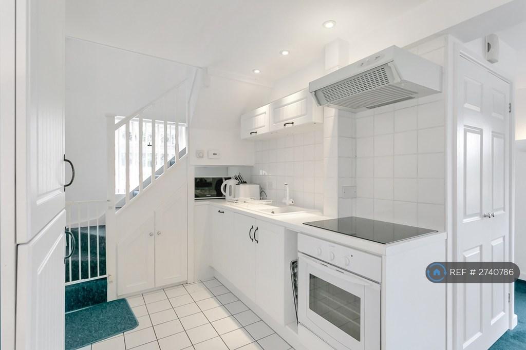 Fridge Freezer, Dishwasher, Oven, Microwave