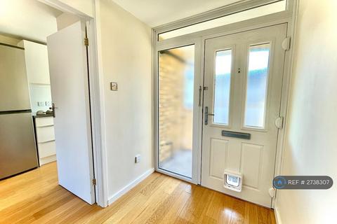 1 bedroom flat to rent, Donegal, Cambridge, CB1