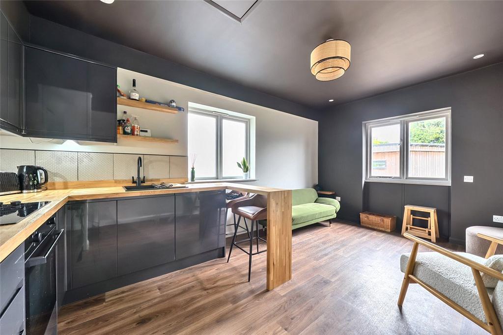 Living/Annex