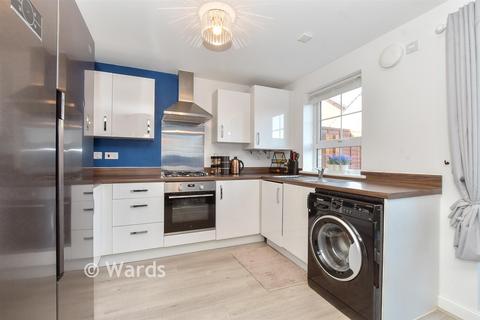 3 bedroom semi-detached house for sale, Goldcrest Row, Whitfield, Dover, Kent