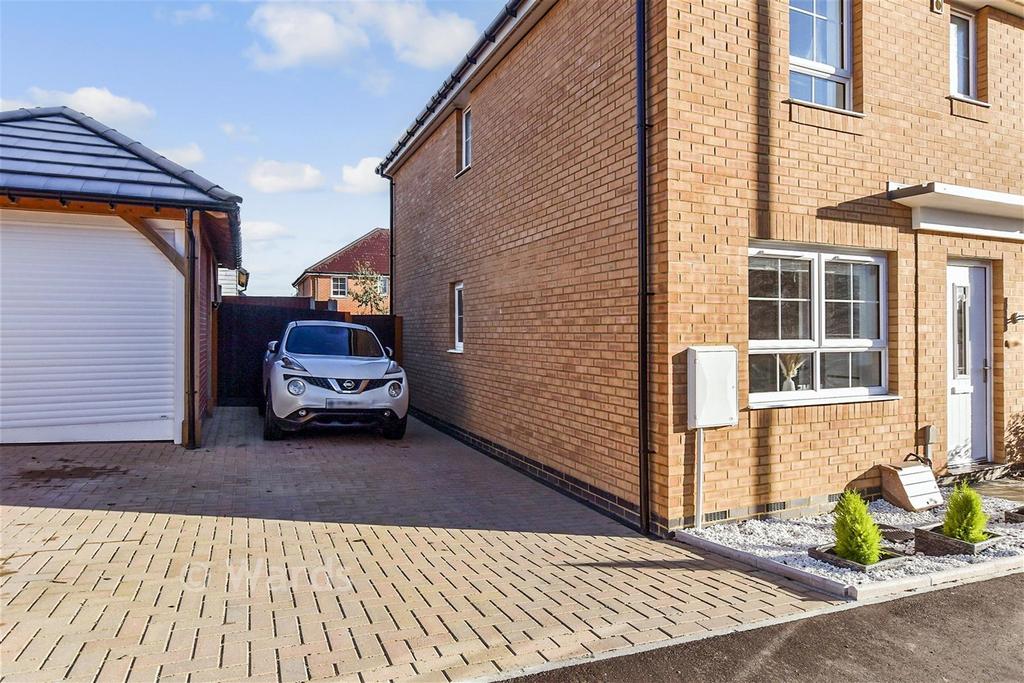 Driveway/Parking