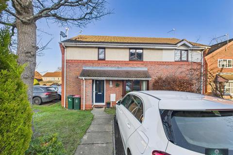 undefined, Lyon Close, Maidenbower RH10