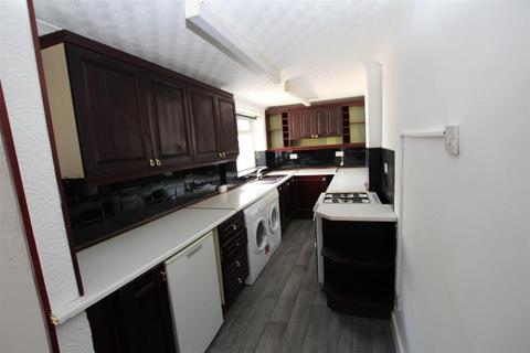 2 bedroom terraced house to rent, Highfield Road, Bolton BL1