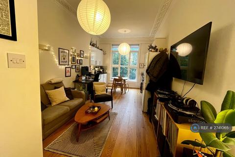 1 bedroom flat to rent, Yonge Park, London, N4