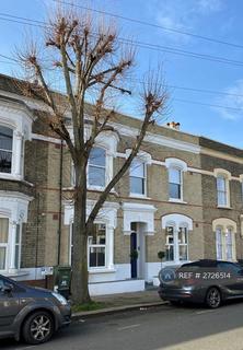 2 bedroom flat to rent, Elm Park, London, SW2
