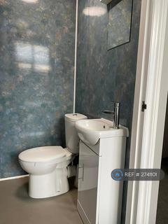 1 bedroom in a house share to rent, Hucknall Road, Nottingham, NG5