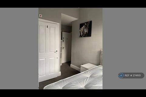 1 bedroom in a house share to rent, Hucknall Road, Nottingham, NG5