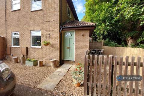 2 bedroom terraced house to rent, Prince William Way, Cambridge, CB22
