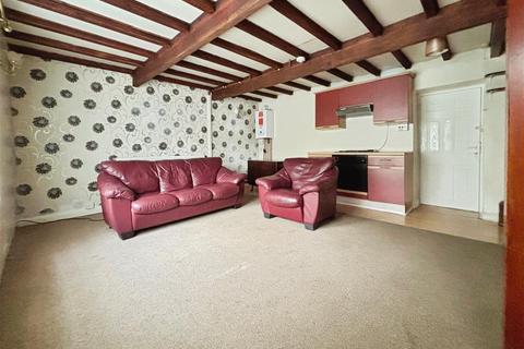 undefined, Parratt Row, Bradford BD3