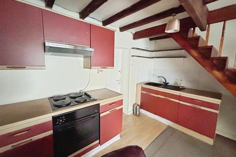 undefined, Parratt Row, Bradford BD3