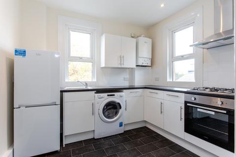 2 bedroom flat to rent, Albert Road, London, N22